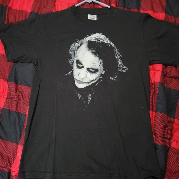 The Dark Knight Heath Ledger Joker tee! Sz S - Picture 1 of 2